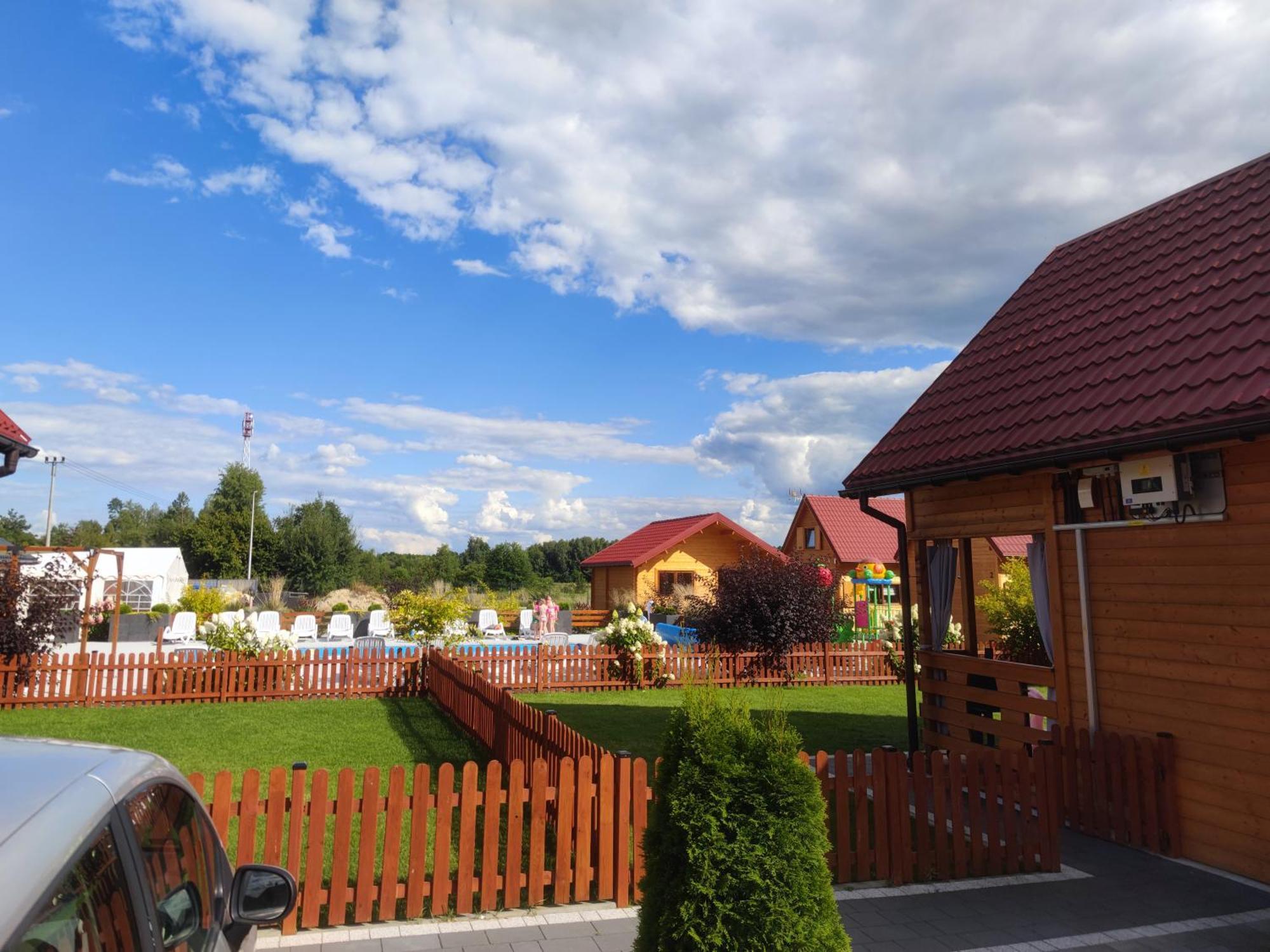 Miodowa Sadyba Domki Caloroczne Kluczbork Ligota Zamecka Esterno foto